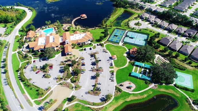 A picture of fitness centers, resort-style pools, and dog parks in Orlando 55+ communities