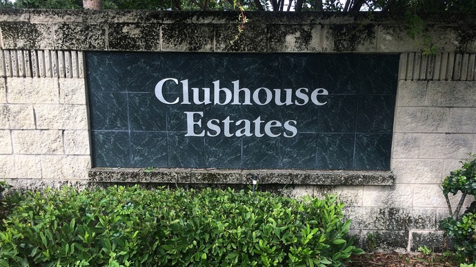 Clubhouse Estates In Orlando FL