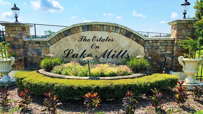 The Estates on Lake Mills Chulota FL
