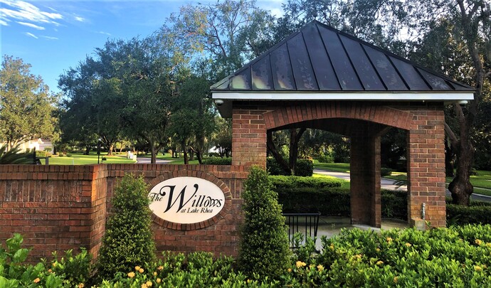 The Willows at Lake Rhea Community Entrance